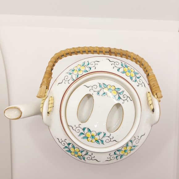 Vintage Teapot Made In Japan Flowers Birds - Picture 2 of 9